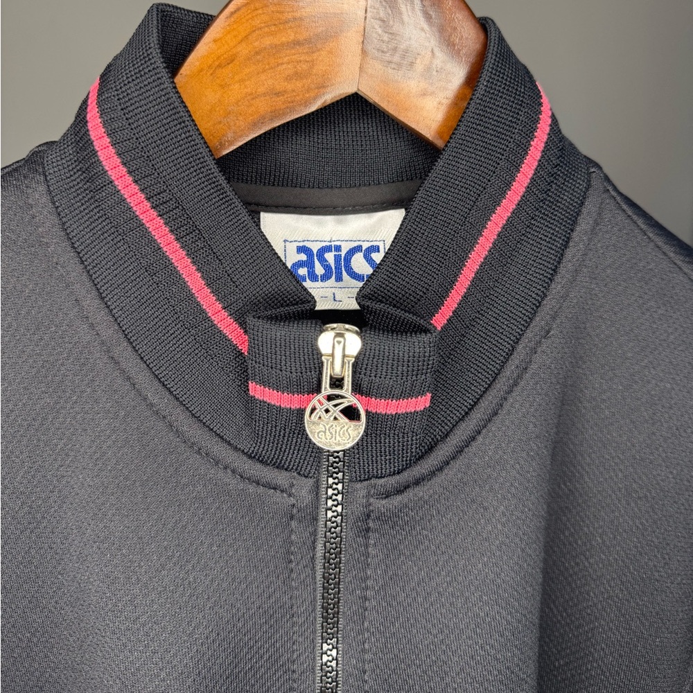 VTG ASICS Retro Sports Jacket Bio-mechanics 90s Size Large Like New!!